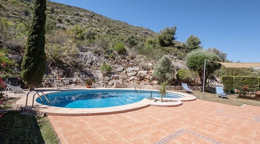 5 soveværelse Villa til salg i La Xara med swimmingpool - € 850.000 (Ref: 9325714)