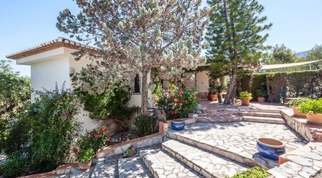 5 soveværelse Villa til salg i La Xara, Dénia med swimmingpool - € 850.000 (Ref: 9325714)