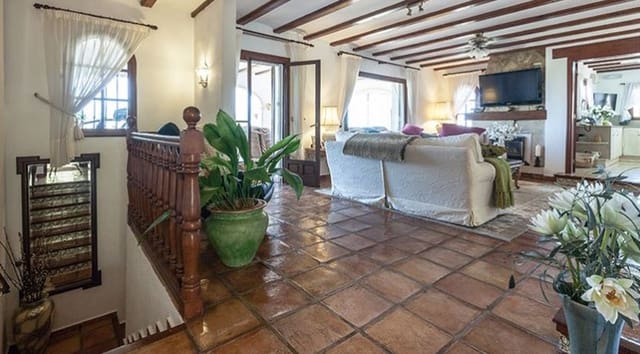 5 soveværelse Villa til salg i La Xara, Dénia med swimmingpool - € 850.000 (Ref: 9325714)