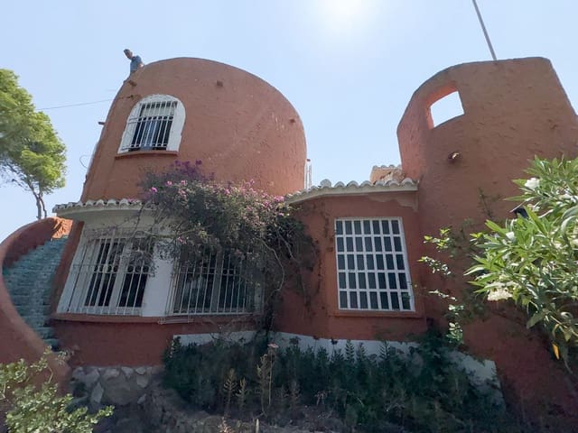3 bedroom Villa for sale in Dénia - € 650,000 (Ref: 9325717)