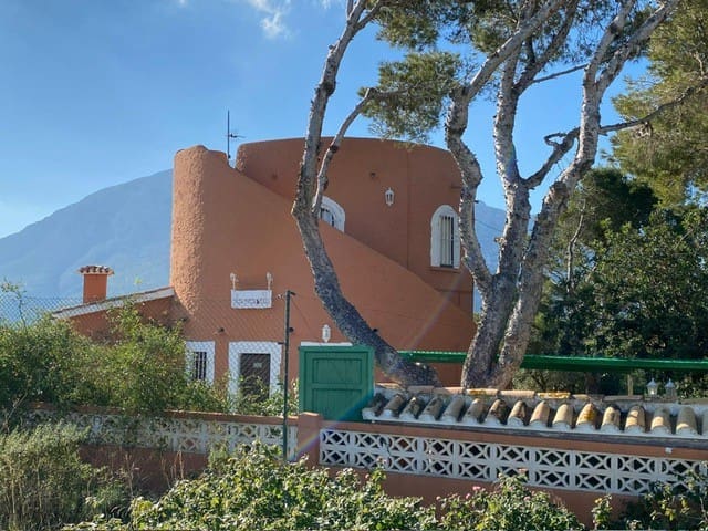 3 bedroom Villa for sale in Denia - € 650,000 (Ref: 9325717)