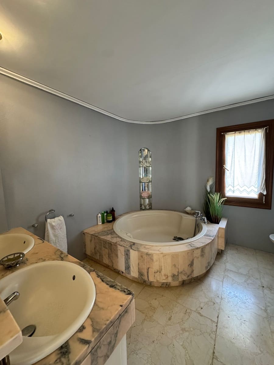 2 bedroom Penthouse for sale in Denia with pool - € 477,000 (Ref: 9336983)