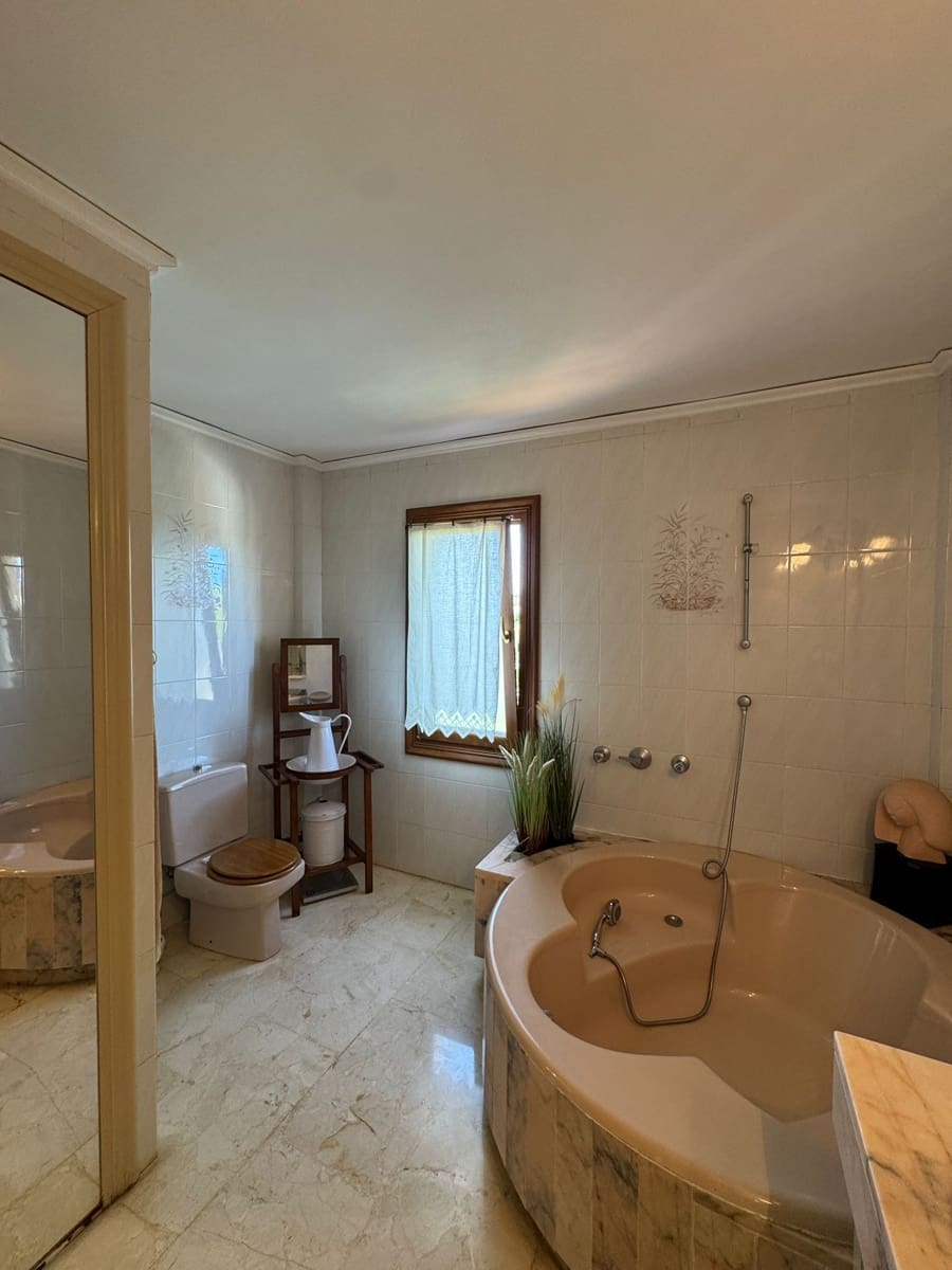 2 bedroom Penthouse for sale in Denia with pool - € 477,000 (Ref: 9336983)