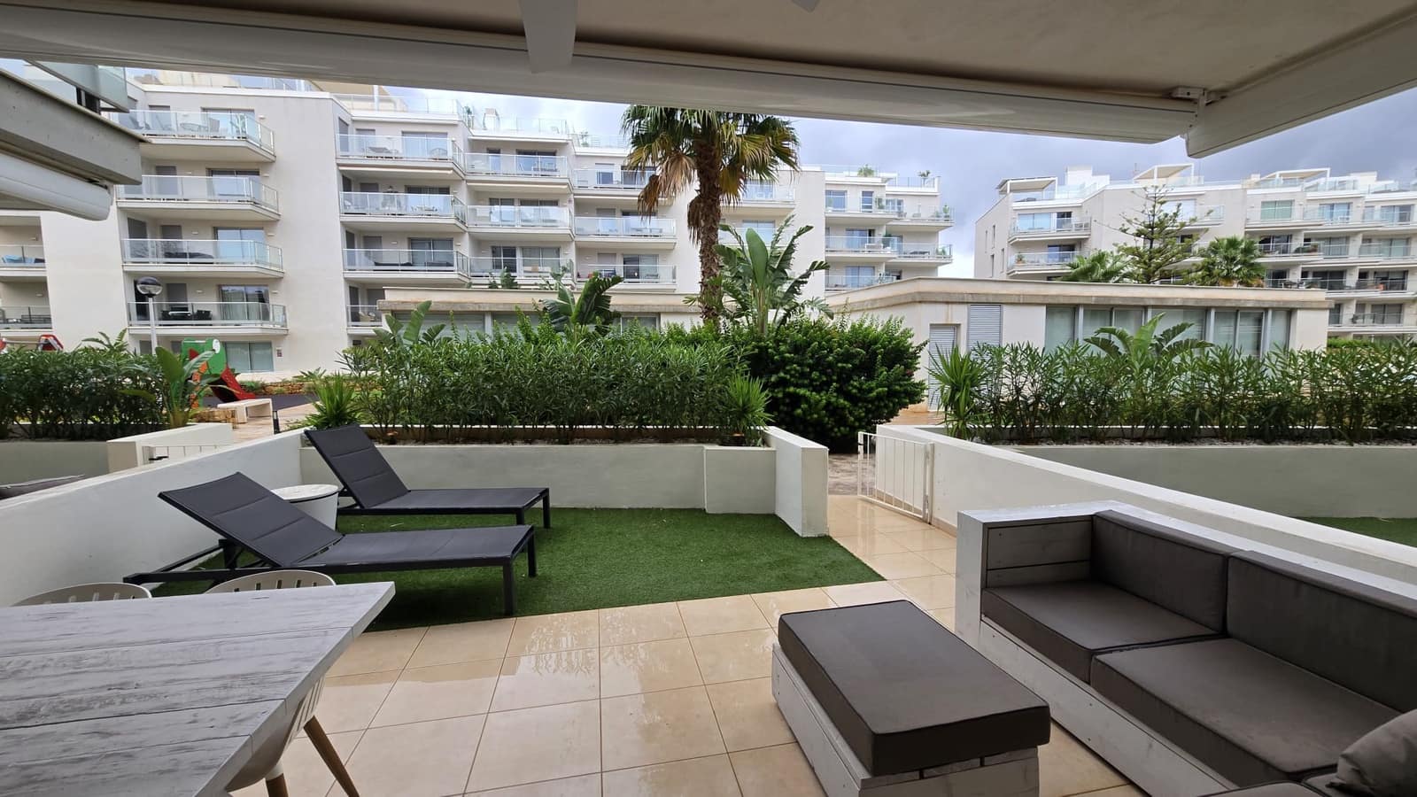 2 bedroom Apartment for sale in Denia with pool garage - € 394,000 (Ref: 9340013)