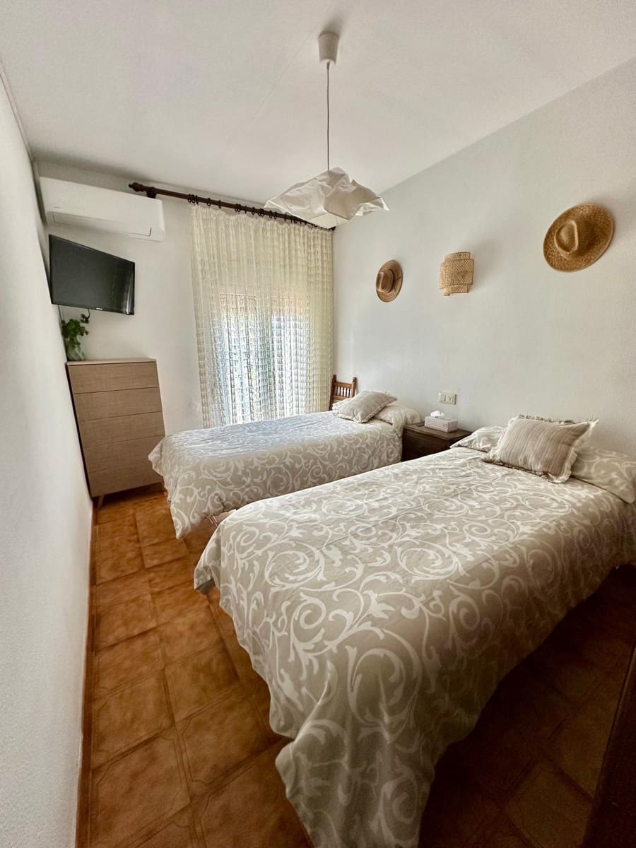 1 bedroom Apartment for sale in Denia with pool garage - € 175,000 (Ref: 9340155)