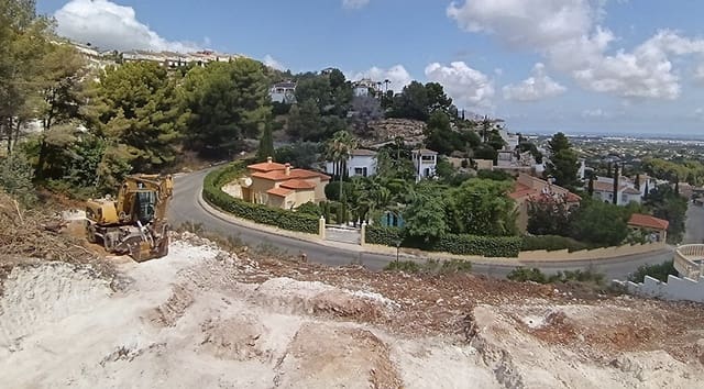 Chalet de 3 habitaciones en Pedreguer en venta con piscina - 529.000 € (Ref: 9340160)