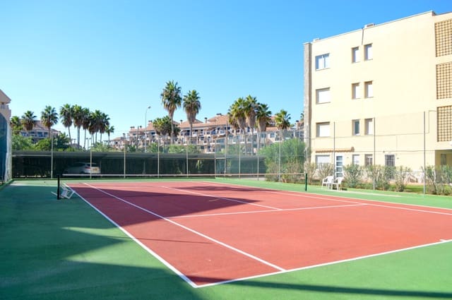 3 makuuhuone Huoneisto myytävänä paikassa Las Marinas / Les Marines, Dénia mukana uima-altaan 
autotalli - 298 000 € (Ref: 9348750)