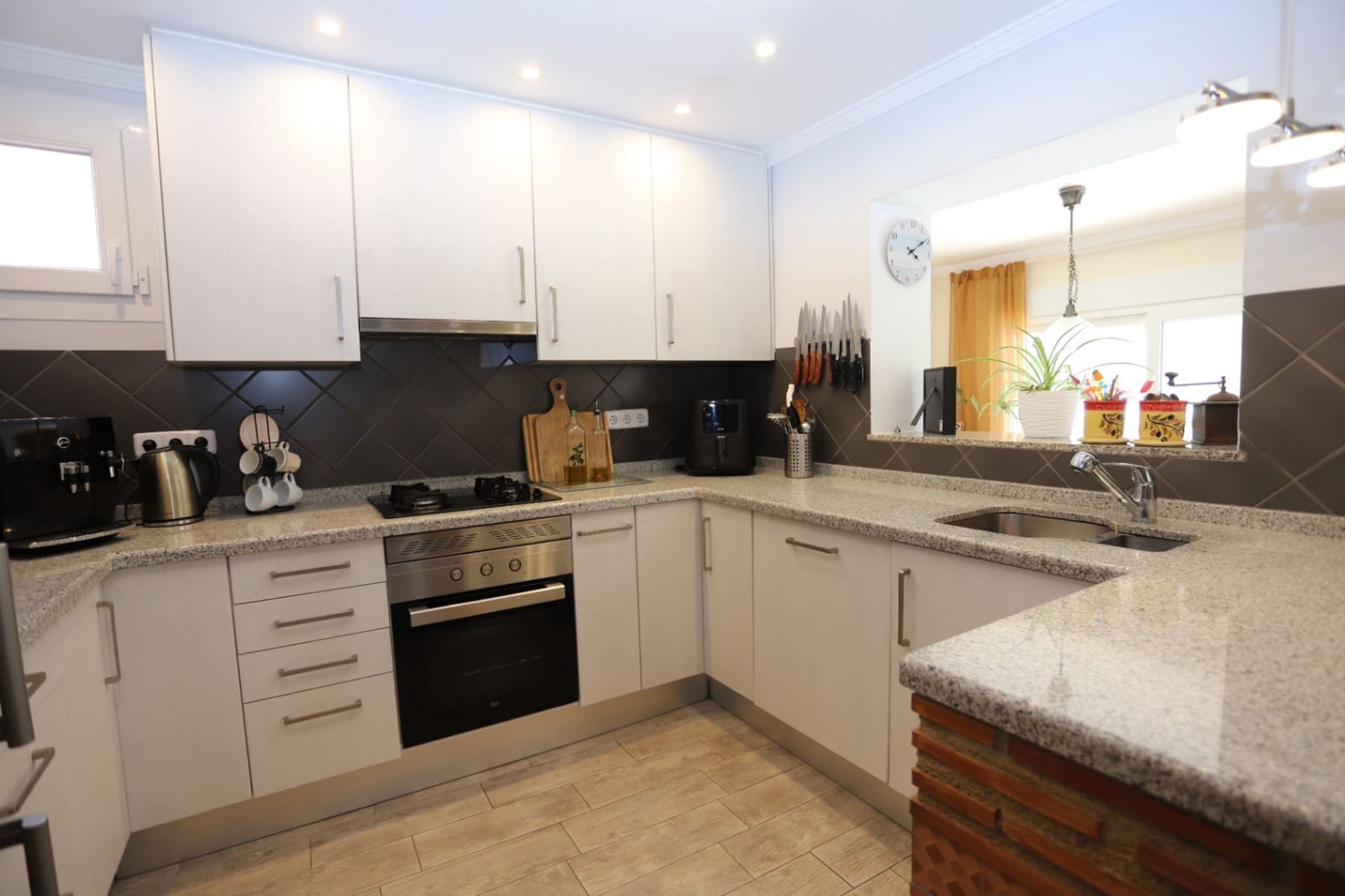 4 soverom Villa til salgs i Els Poblets med svømmebasseng garasje - € 540 000 (Ref: 9348764)