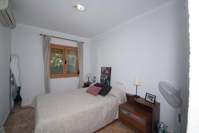 2 bedroom Townhouse for sale in Dénia with pool - € 265,000 (Ref: 9348770)