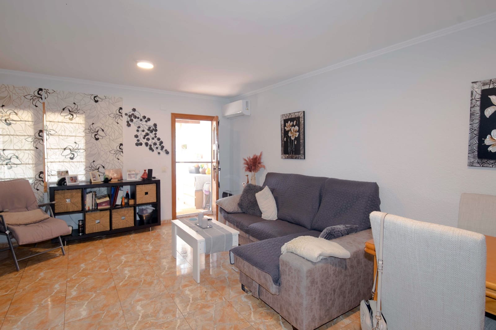 2 bedroom Townhouse for sale in Denia with pool - € 265,000 (Ref: 9348770)