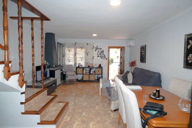 2 bedroom Townhouse for sale in Dénia with pool - € 265,000 (Ref: 9348770)