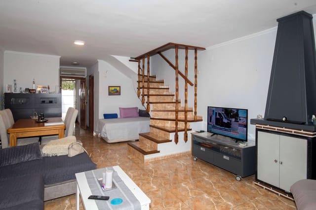 2 bedroom Townhouse for sale in Dénia with pool - € 265,000 (Ref: 9348770)