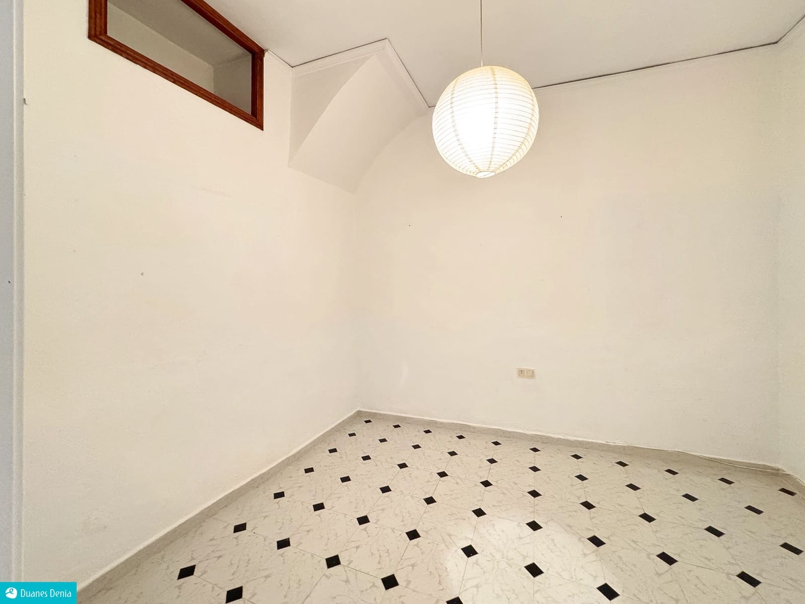 4 bedroom Townhouse for sale in Denia with garage - € 275,000 (Ref: 9378515)