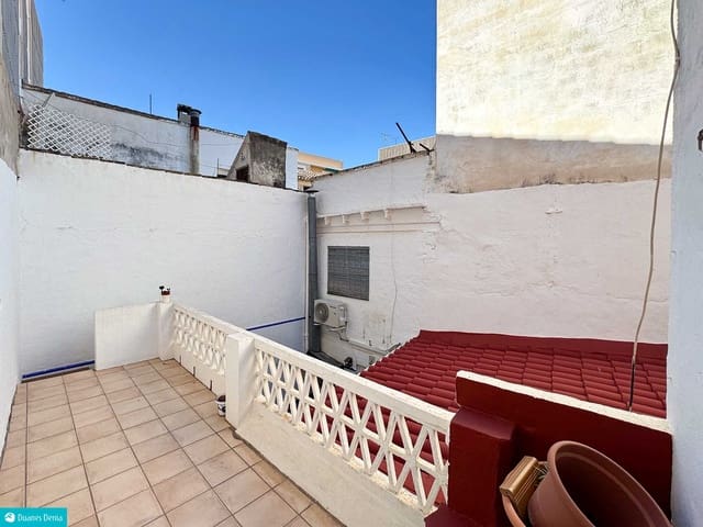 4 quarto Casa em Banda para venda em Dénia com garagem - 280 000 € (Ref: 9378515)