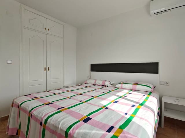 3 sypialnia Dom szeregowy na sprzedaż w Dénia z basenem - 299 000 € (Ref: 9378516)