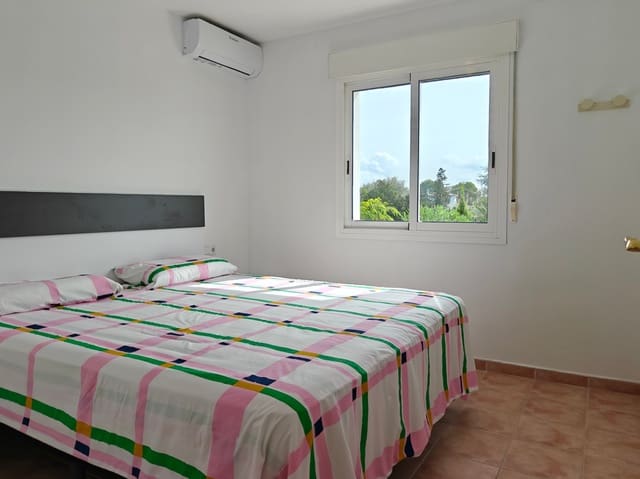 3 sypialnia Dom szeregowy na sprzedaż w Dénia z basenem - 299 000 € (Ref: 9378516)