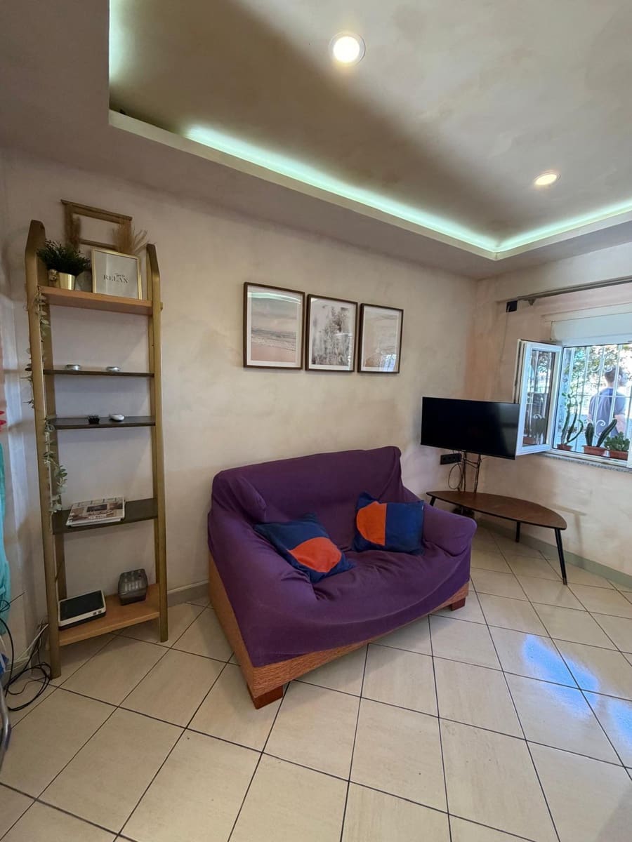 Studio till salu i Denia med garage - 122 000 € (Ref: 9381983)