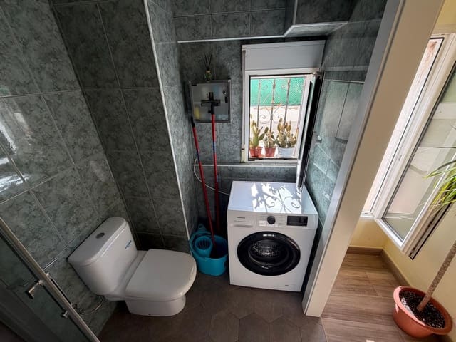 Studio till salu i Dénia med garage - 122 000 € (Ref: 9381983)