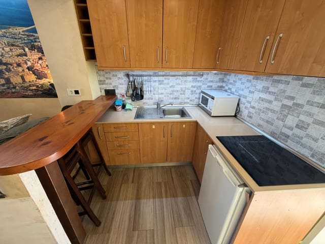 Studio till salu i Dénia med garage - 122 000 € (Ref: 9381983)