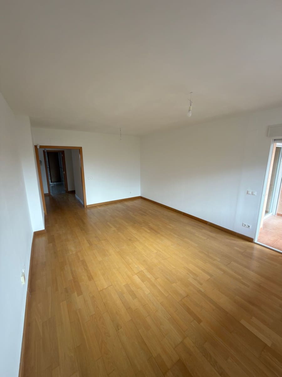 Piso de 3 habitaciones en Dénia en venta - 265.000 € (Ref: 9394362)