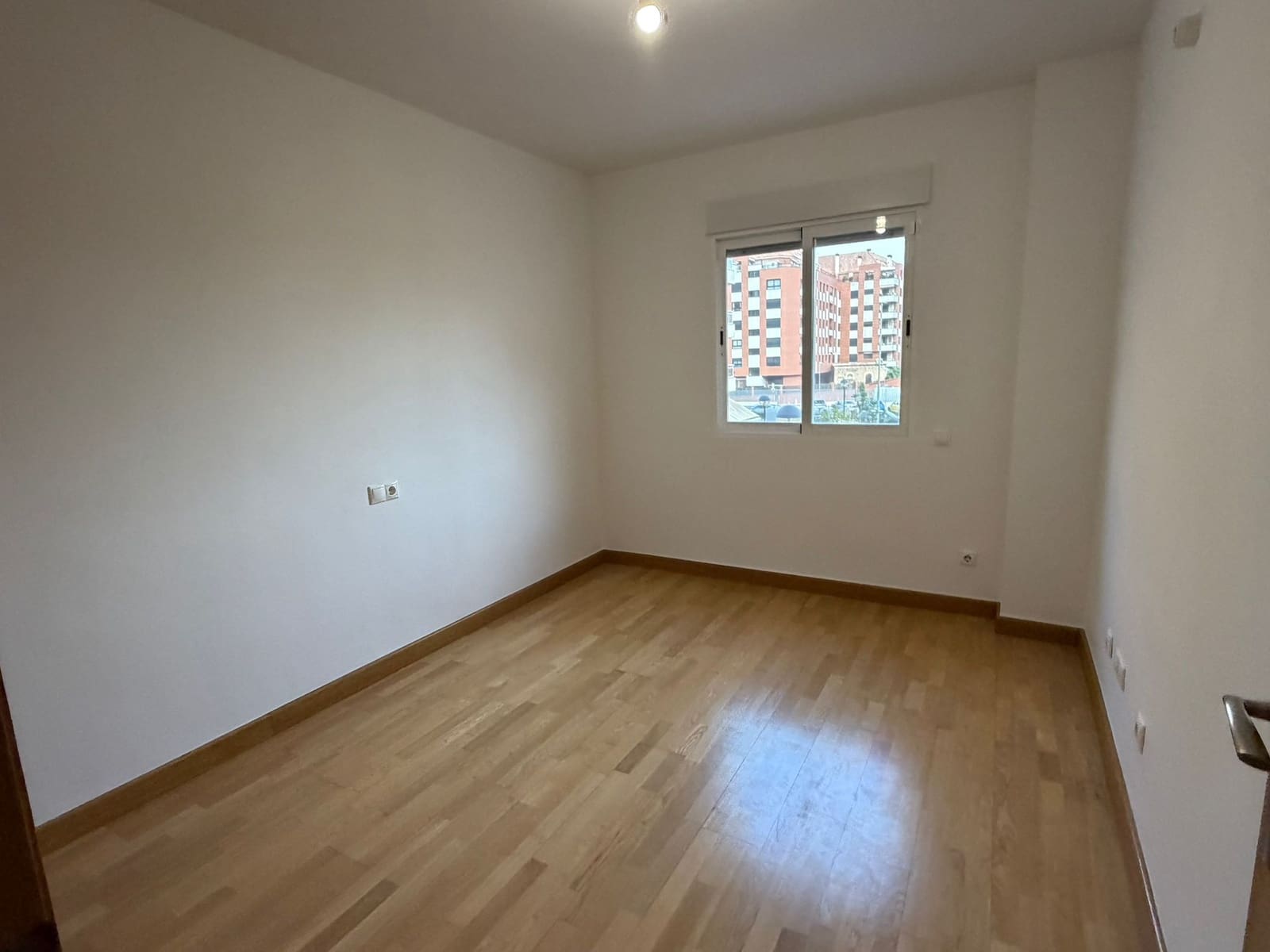 Piso de 3 habitaciones en Dénia en venta - 265.000 € (Ref: 9394362)