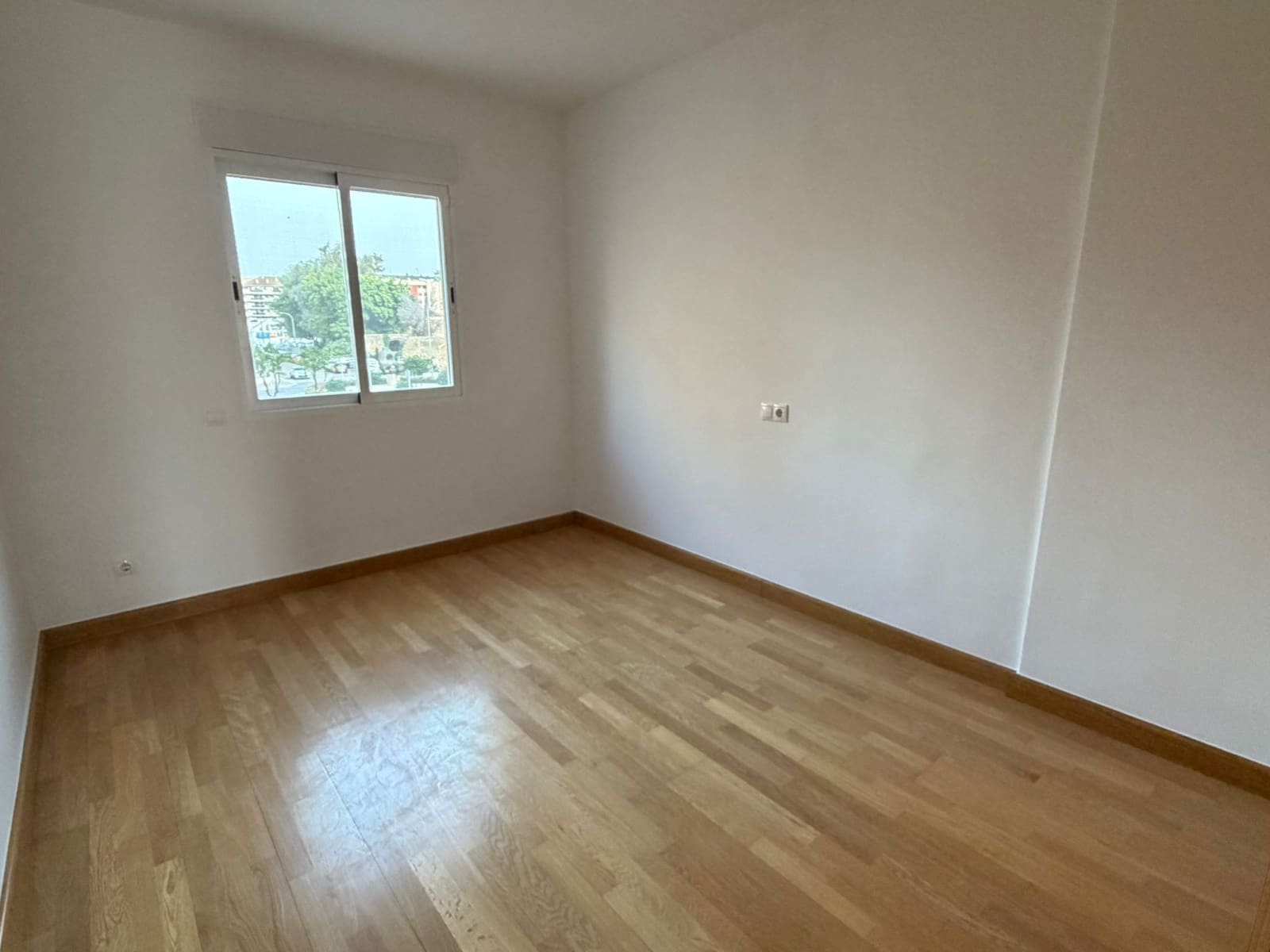 Piso de 3 habitaciones en Dénia en venta - 265.000 € (Ref: 9394362)