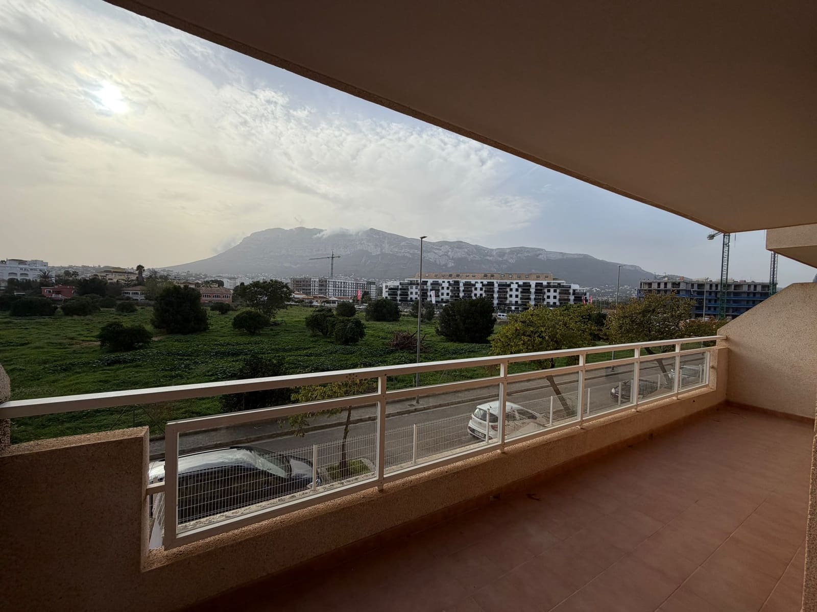 Piso de 3 habitaciones en Dénia en venta - 265.000 € (Ref: 9394362)