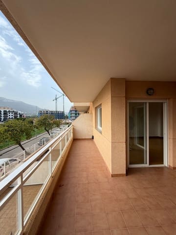 Piso de 3 habitaciones en Dénia en venta - 265.000 € (Ref: 9394362)