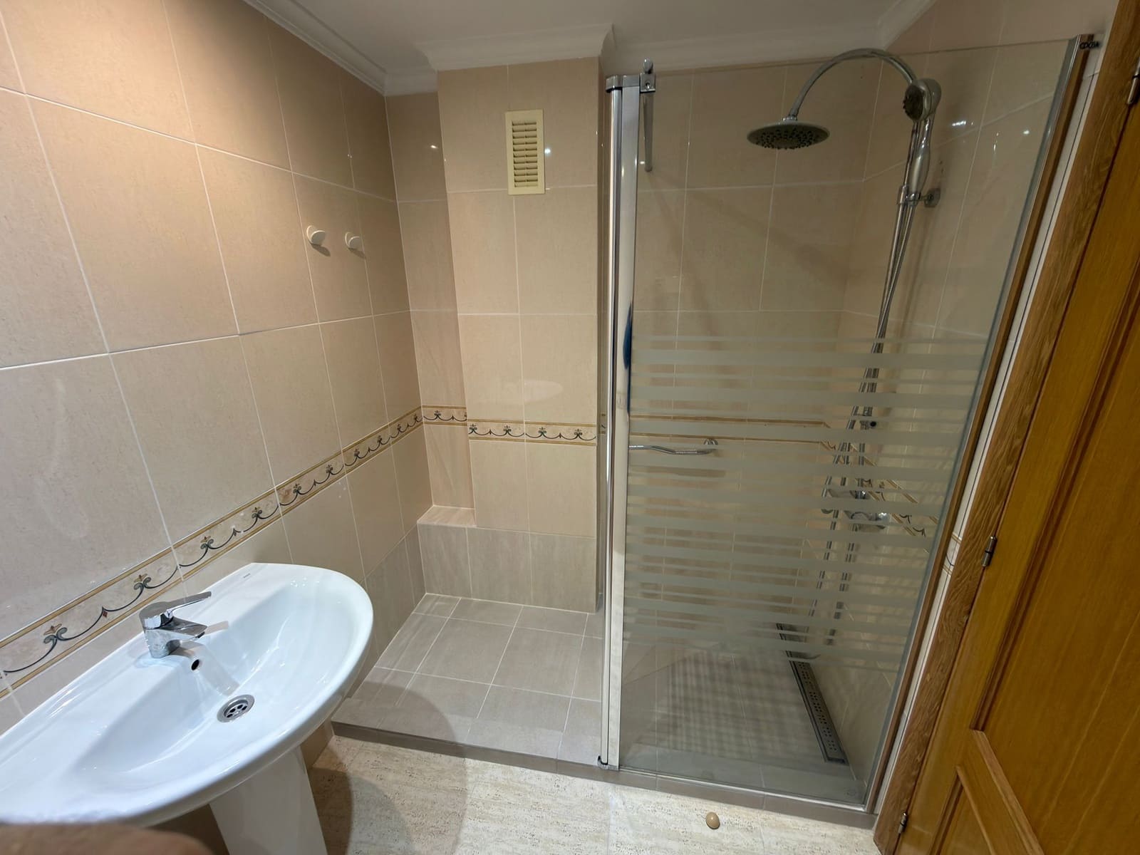 Piso de 3 habitaciones en Dénia en venta - 265.000 € (Ref: 9394362)