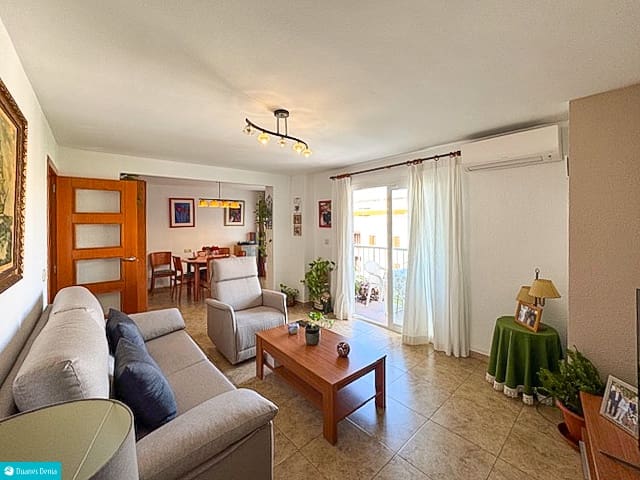 2 bedroom Apartment for sale in Denia - € 185,000 (Ref: 9394369)
