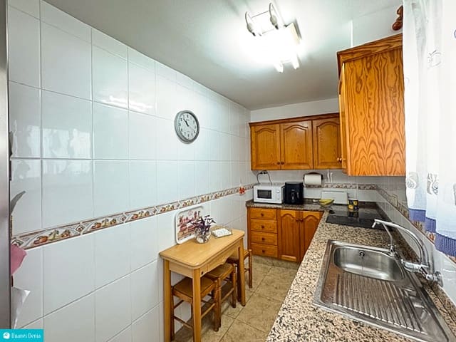 2 bedroom Apartment for sale in Denia - € 185,000 (Ref: 9394369)