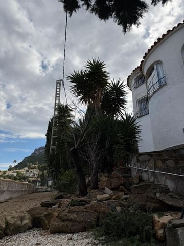 3 bedroom Villa for rent in Dénia with pool garage - € 2,000 (Ref: 9401934)