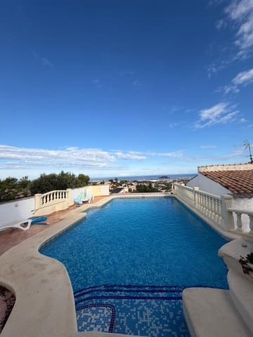 3 bedroom Villa for rent in Dénia with pool garage - € 2,000 (Ref: 9401934)