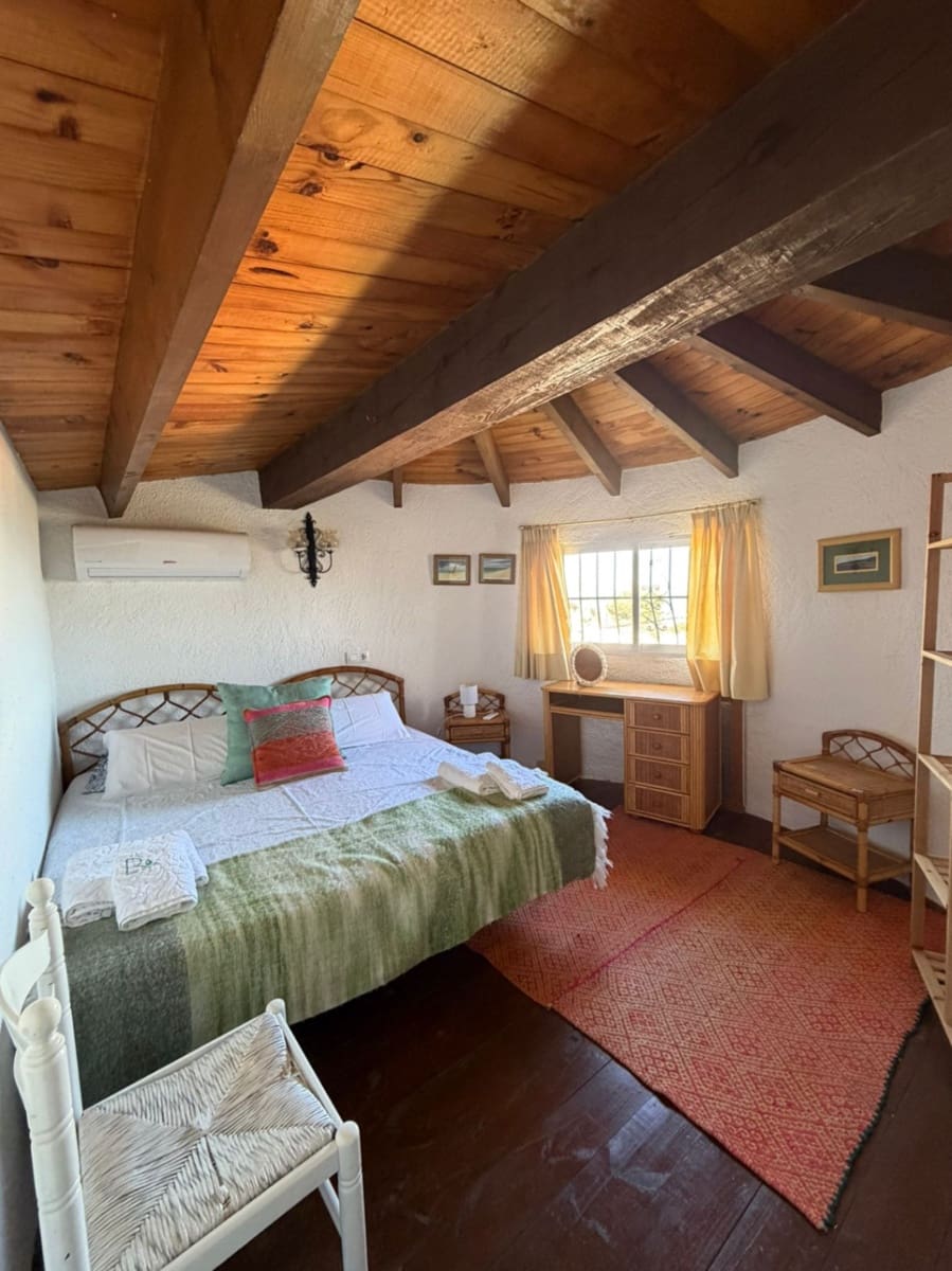 3 soveværelse Villa til leje i Denia med swimmingpool garage - € 2.000 (Ref: 9401934)