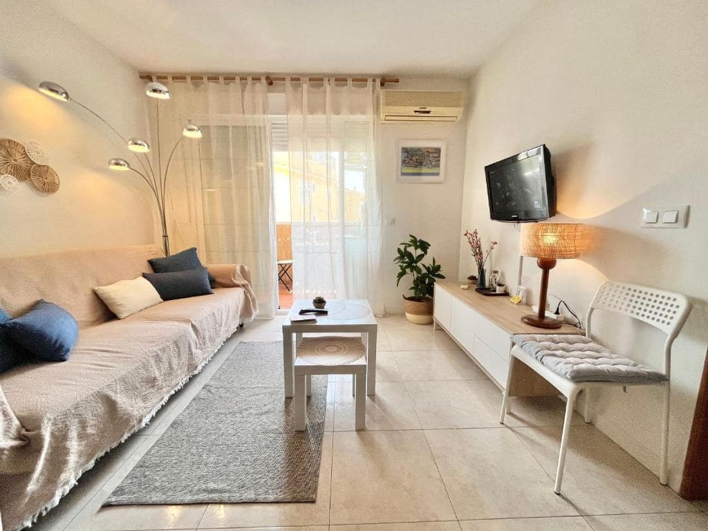 1 bedroom Apartment for sale in Denia - € 175,000 (Ref: 9401935)
