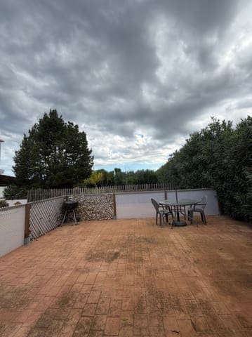 5 bedroom Villa for rent in Dénia with pool garage - € 3,000 (Ref: 9413248)