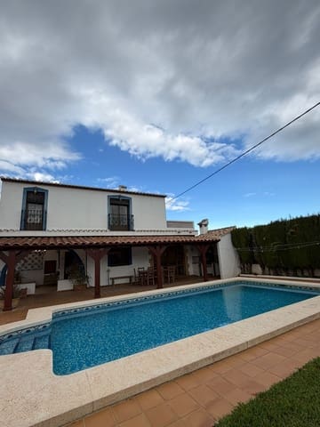 5 bedroom Villa for rent in Dénia with pool garage - € 3,000 (Ref: 9413248)