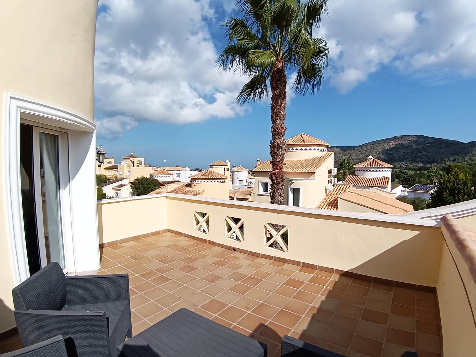 3 bedroom Villa for sale in Pedreguer with pool - € 349,000 (Ref: 9424045)