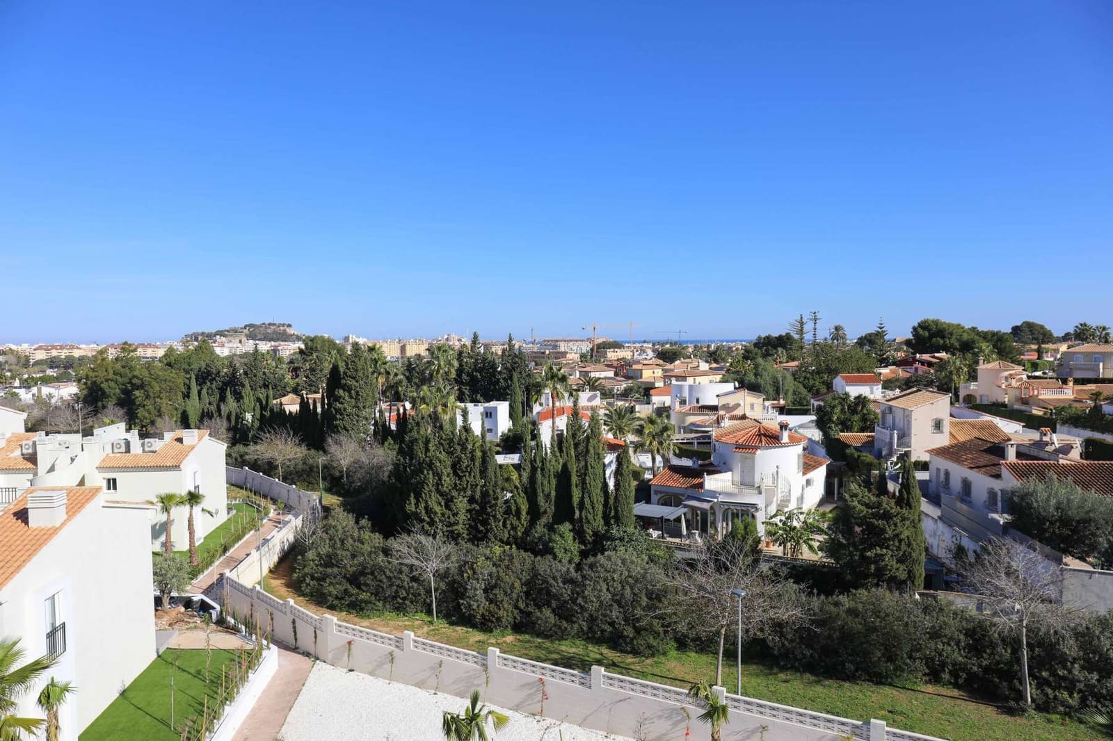 2 soverom Penthouse til salgs i Denia med svømmebasseng - € 359 000 (Ref: 9438915)