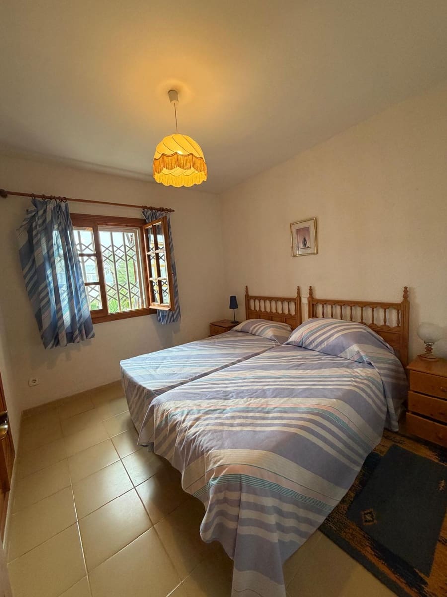 2 sypialnia Willa na sprzedaż w Pedreguer z basenem garażem - 285 000 € (Ref: 9458426)