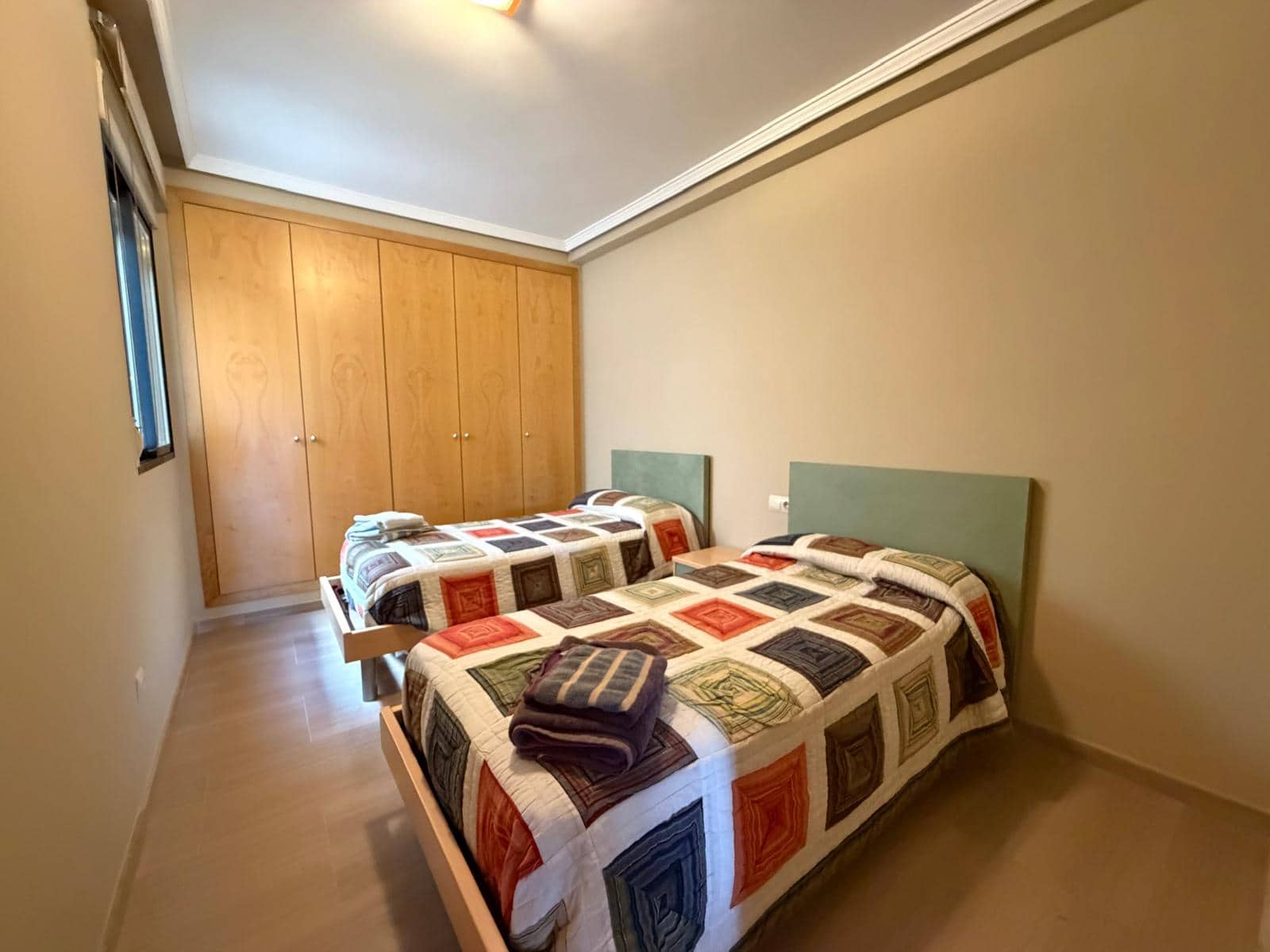 Apartamento de 2 habitaciones en Dénia en venta con piscina garaje - 400.000 € (Ref: 9475722)