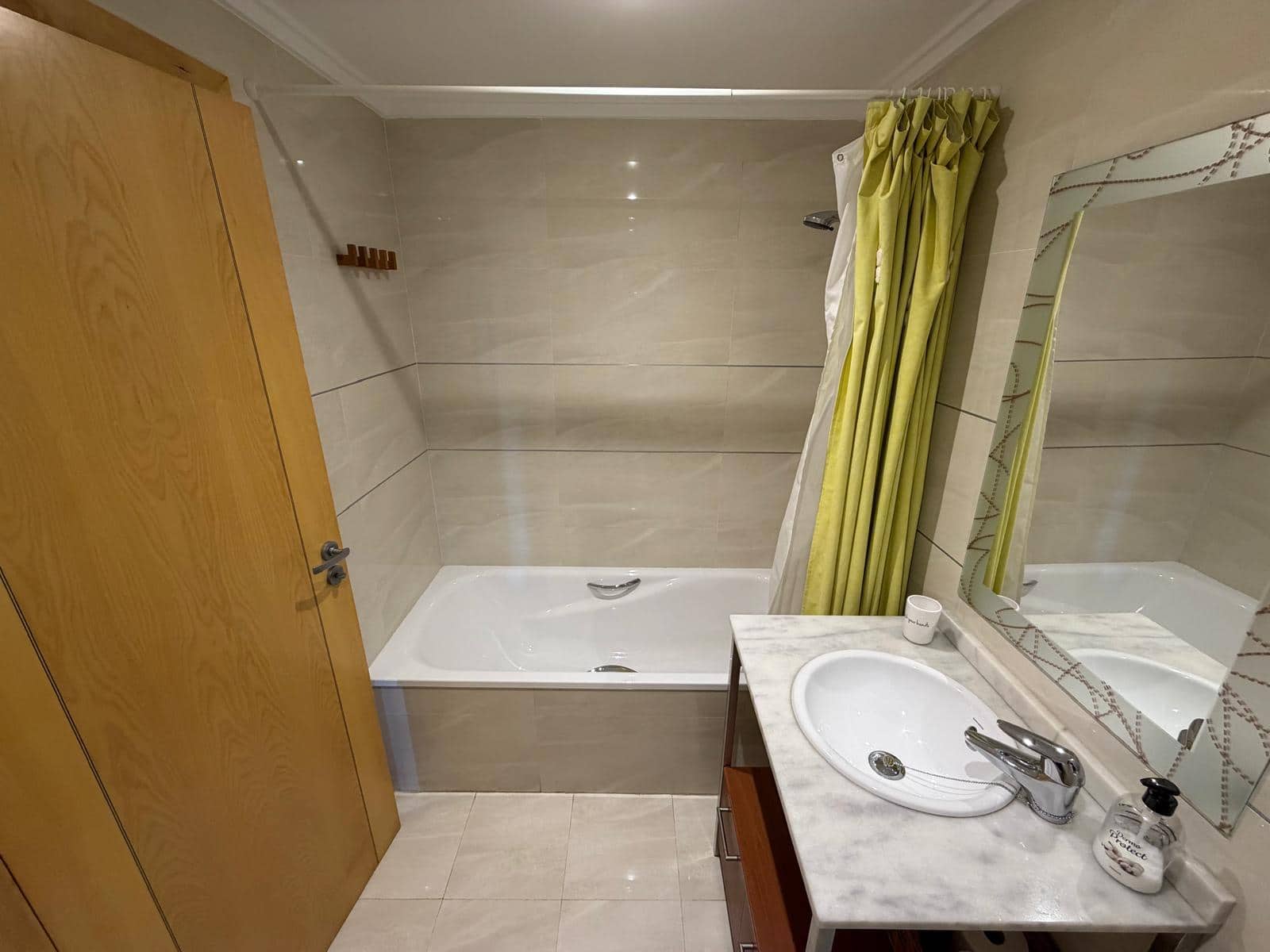 Apartamento de 2 habitaciones en Dénia en venta con piscina garaje - 400.000 € (Ref: 9475722)