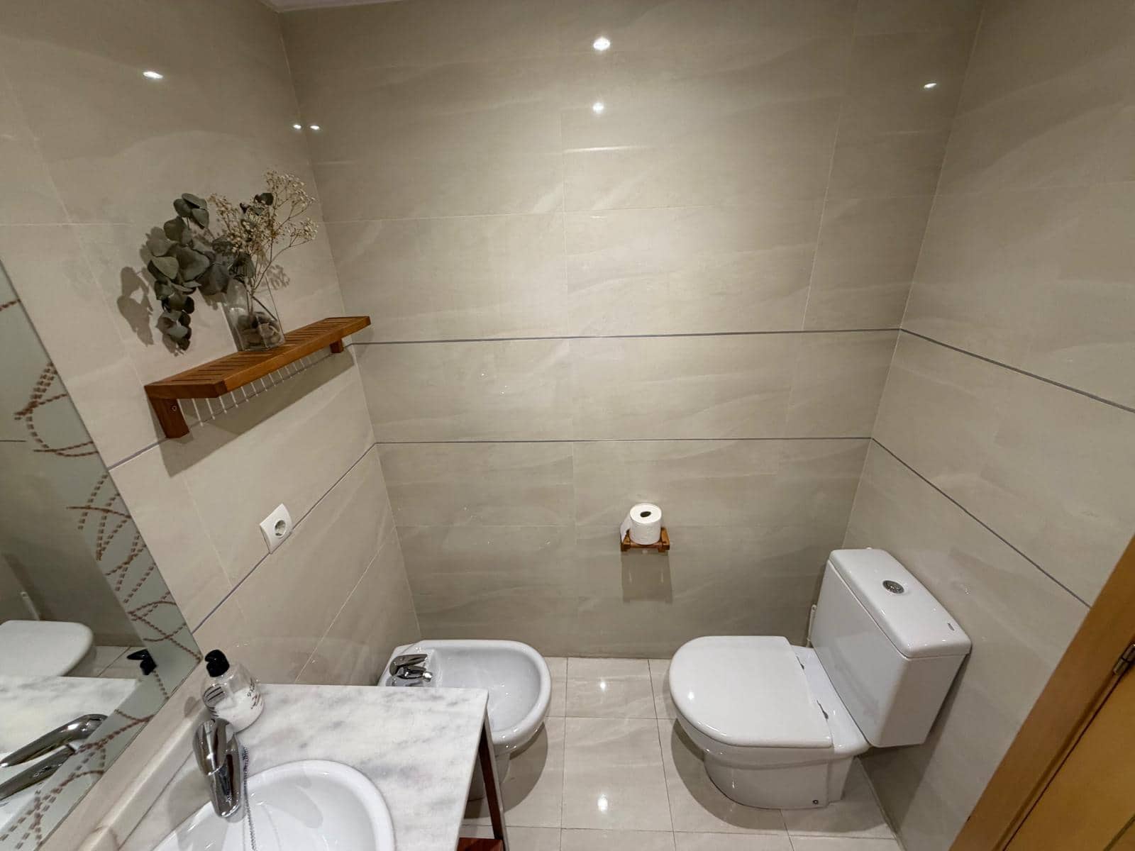 Apartamento de 2 habitaciones en Dénia en venta con piscina garaje - 400.000 € (Ref: 9475722)