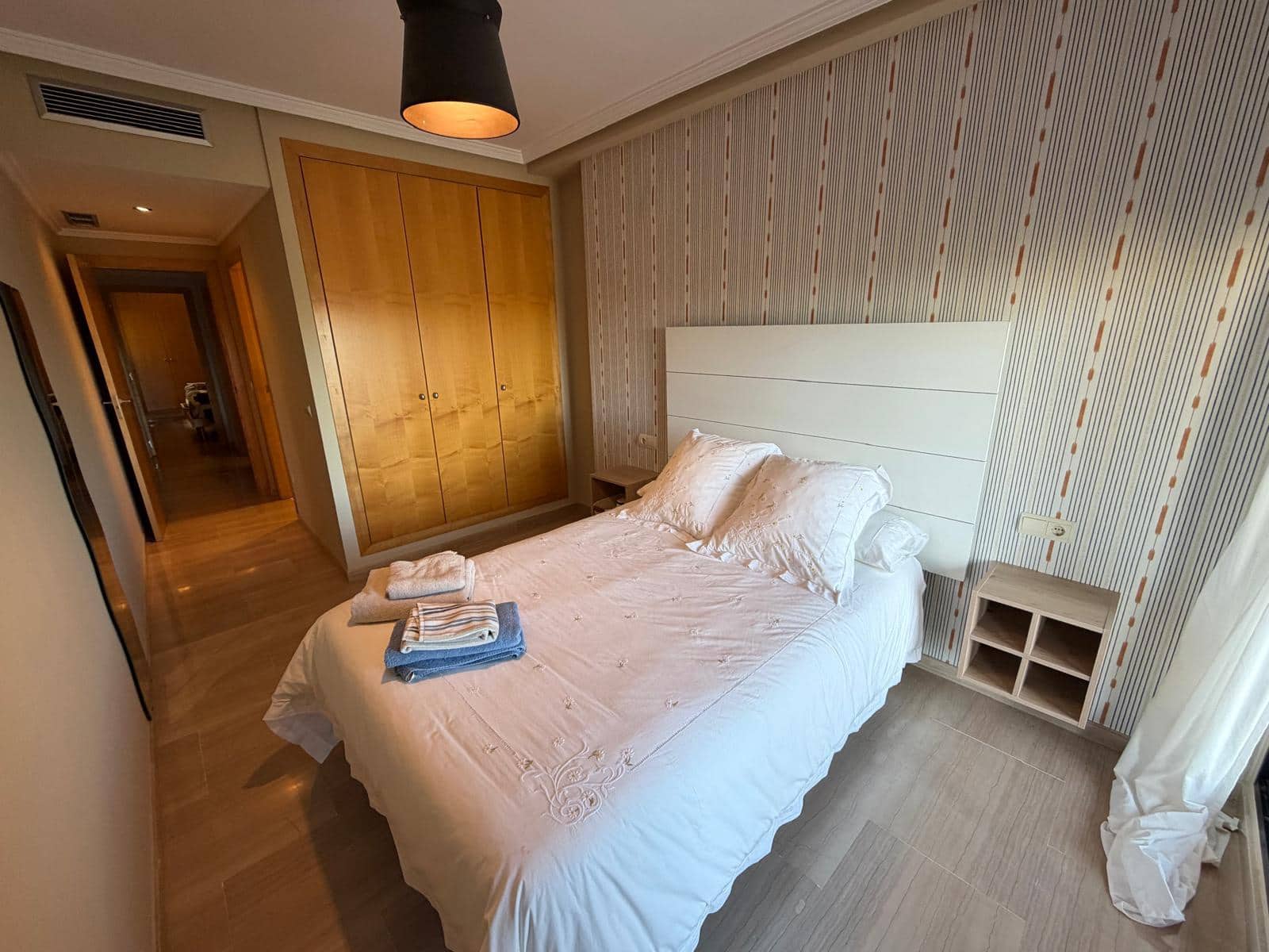 Apartamento de 2 habitaciones en Dénia en venta con piscina garaje - 400.000 € (Ref: 9475722)