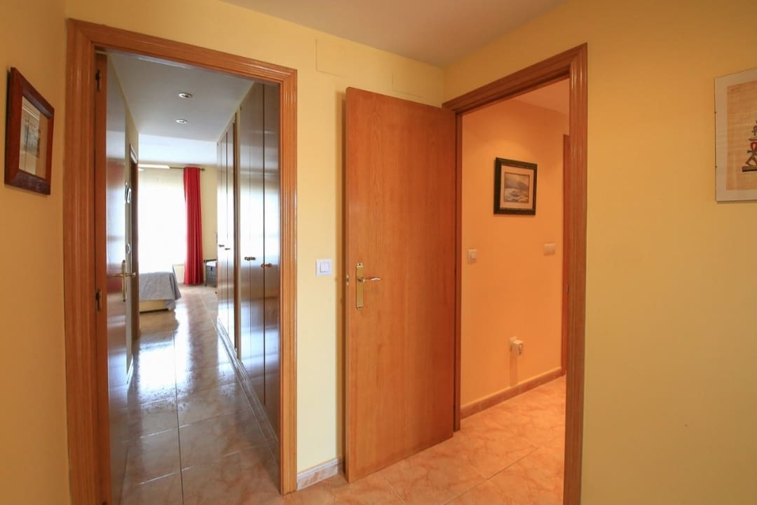 3 bedroom Apartment for sale in Denia with pool garage - € 320,000 (Ref: 9481500)