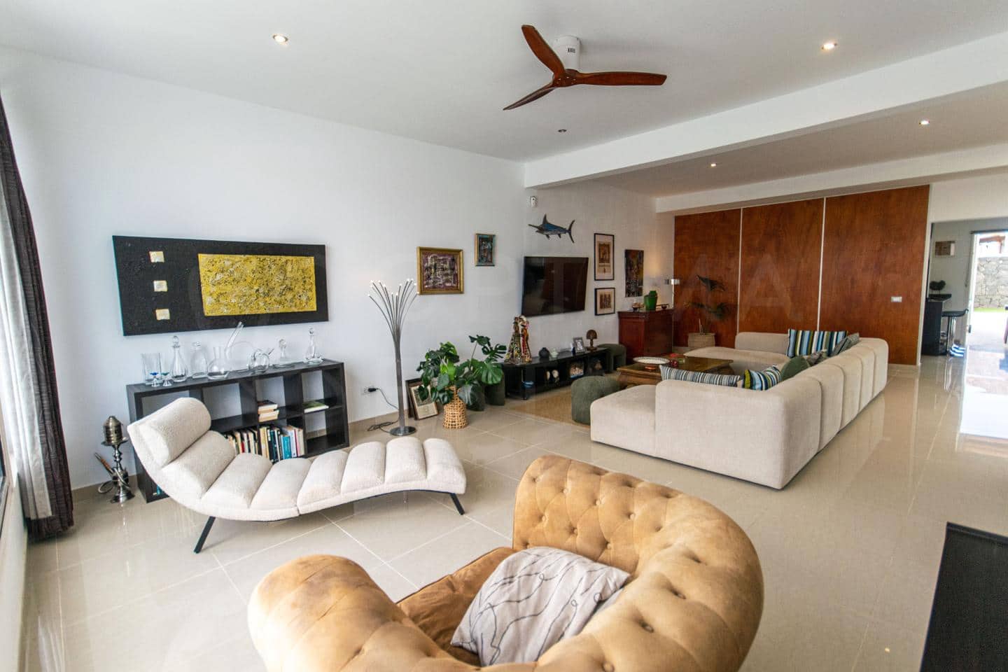 3 slaapkamer Villa te koop in Playa Blanca met zwembad - € 625.000 (Ref: 10036224)