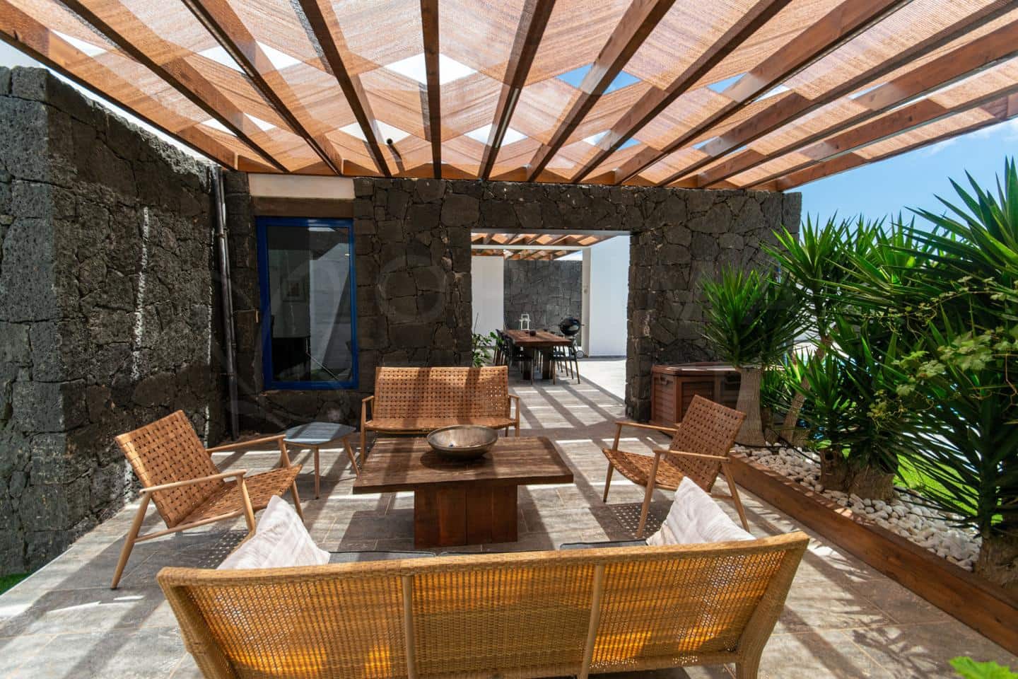 3 slaapkamer Villa te koop in Playa Blanca met zwembad - € 625.000 (Ref: 10036224)