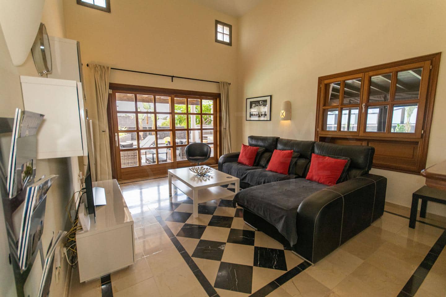 2 soverom Villa til salgs i Playa Blanca med svømmebasseng - € 519 000 (Ref: 10084915)
