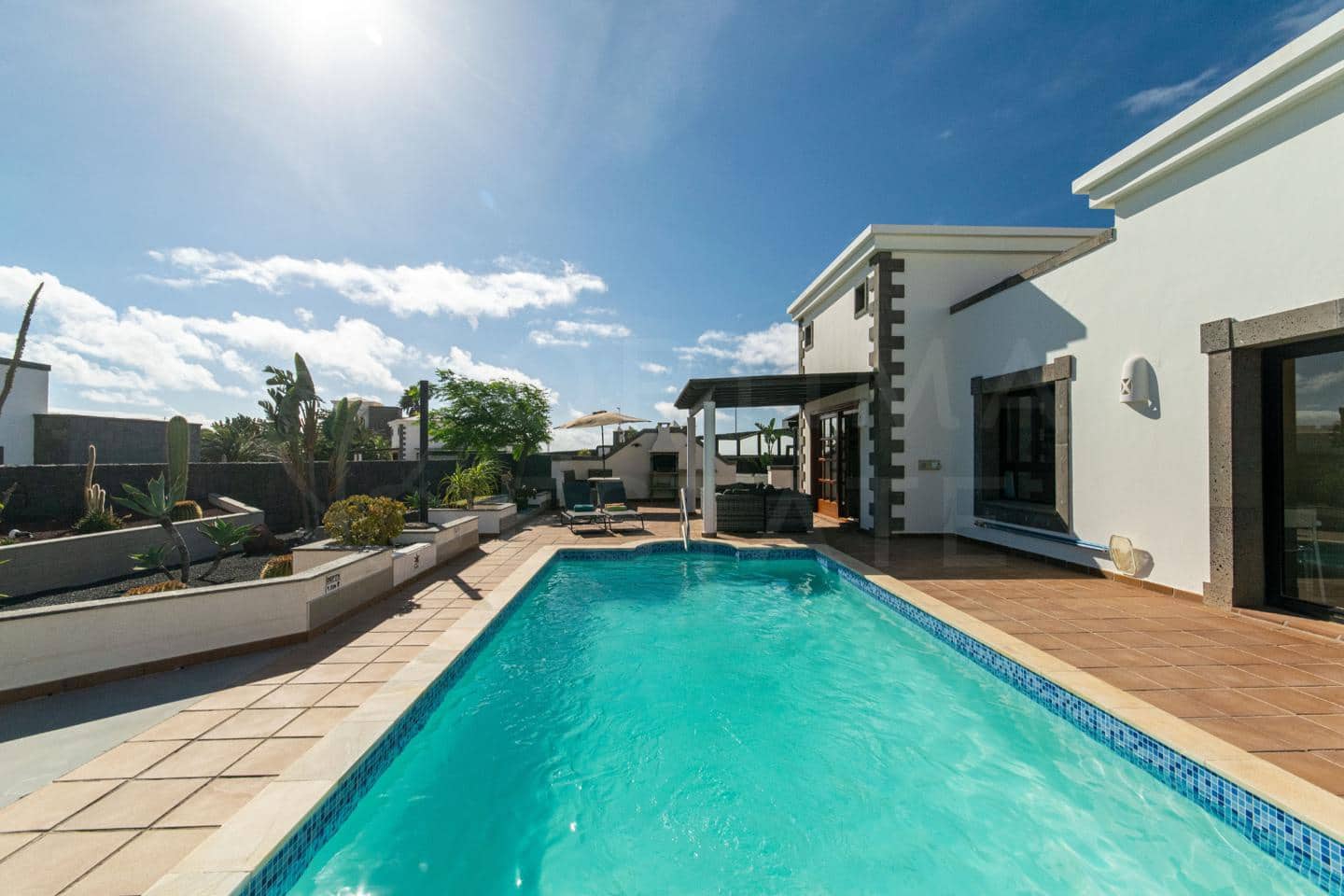 2 soverom Villa til salgs i Playa Blanca med svømmebasseng - € 519 000 (Ref: 10084915)