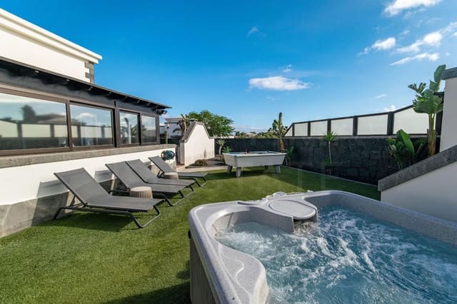 2 soverom Villa til salgs i Playa Blanca, Yaiza med svømmebasseng - € 519 000 (Ref: 10084915)